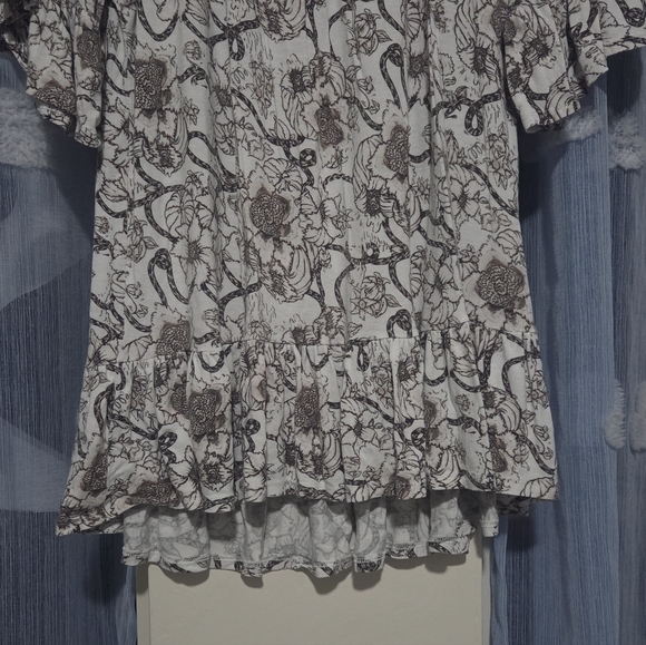 PerSeption Concept Floral Ruffle Blouse - Picture 5 of 7